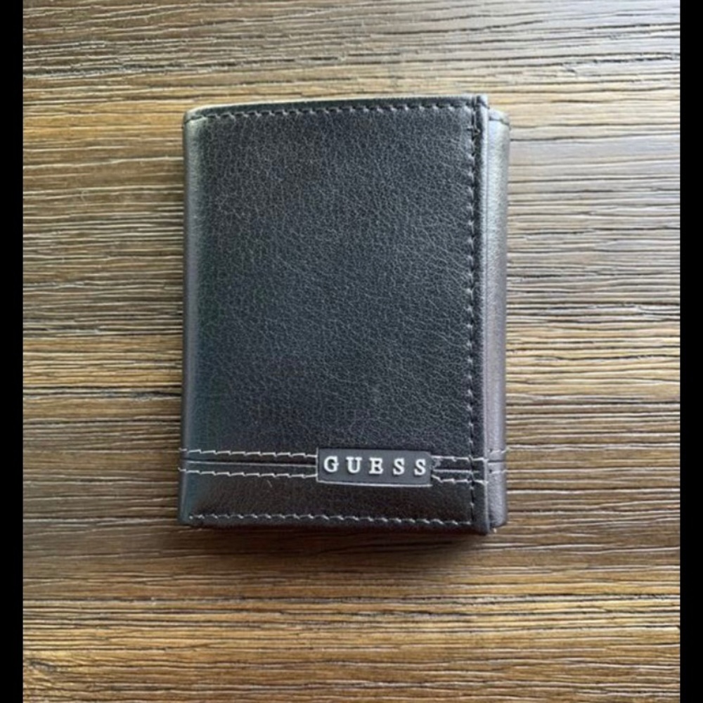 Guess wallet